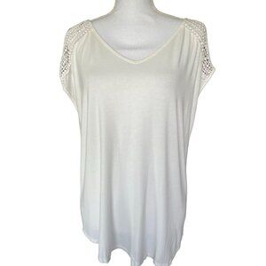 Casual Couture by Green Envelope Women's Top Shirt Sz L White Lace Cold Shoulder
